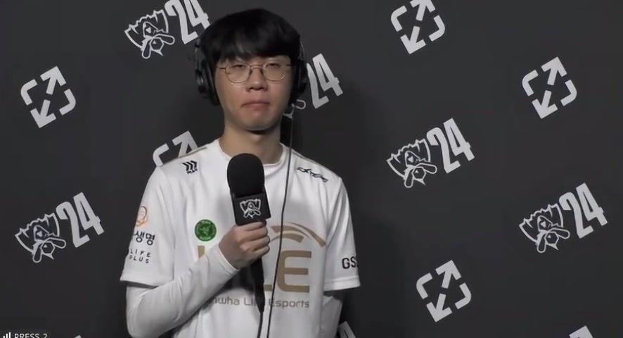 不敢想象多兰的压力得有多大!群访结束 Doran深吸一口气后离开