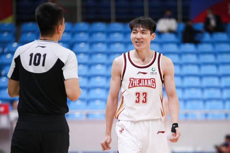 反差太大!吴前18分9助攻&正负值-12 琼斯25分&正负值-11
