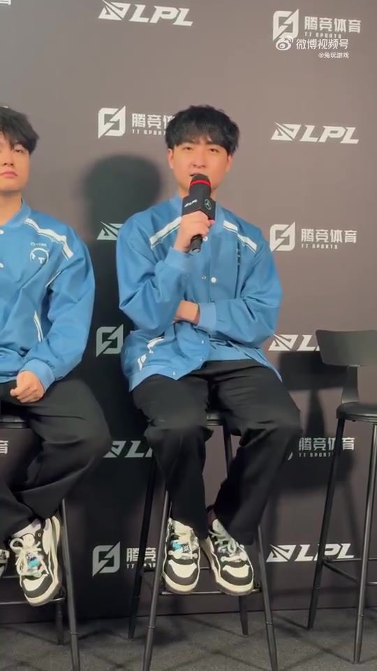 HOYA:Bin是我觉得最强的上单之一 想和他打一场精彩的比赛