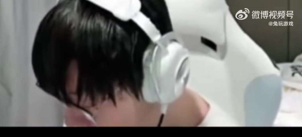 你什么冠军?Tian:Leyan说我玩的不好?每个人理解不同,评判一个人还是看成绩