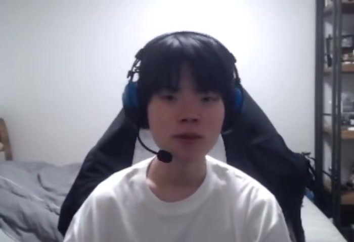 清醒~Deft:参加考试耽误我当职业选手?我觉得这是傻瓜说的话